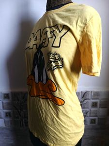 BOGO🎁Buy One Get 1 Free🎁Daffy Duck Graphic Tee