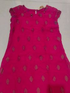 💗 Shine Bright in This Stunning Fuchsia Kurti-XS