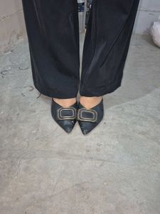 Black Pointed Mules with Buckle