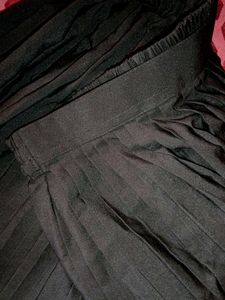 A Line Black Skirt