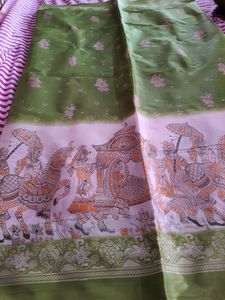 Green &amp; White Illustrated Saree