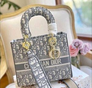 Dior Lady Signature Premium Bags Master Copy