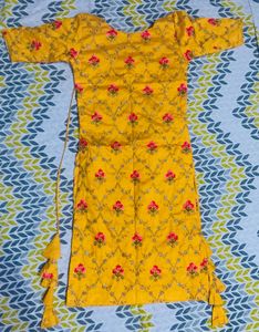 Yellow &amp; Grey Embroidered Kurti 🌻