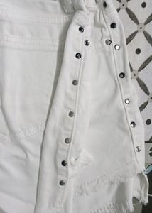 White Shorts For Waist 28-30