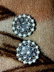 Pearl Studded Flower Earrings