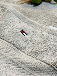 Tommy Hilfiger ultra Soft Towel Orginal MRP- 8000/