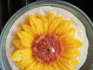 Sented Sunflower Candle