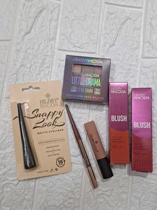 Hilary Rhoda Makeup Set