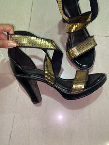 Super Hot Black And Gold Sequin Heels✨🖤on Sale