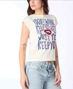 NEWME GRAPHIC CROP TEE ✨️🤍