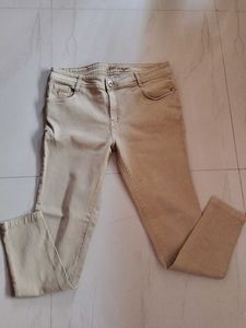 Beige Jeans