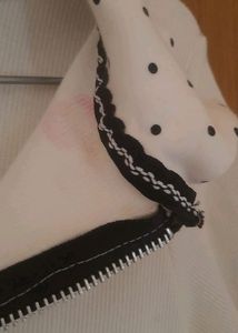 Cute White Cropped Tee for Women