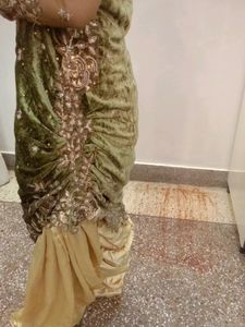 Women Ethnic Partywear Velvet Kurtie