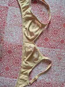 Van Heusen Hardly Used BRA