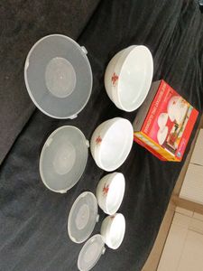 Brand new four piece Stackable  bowl
