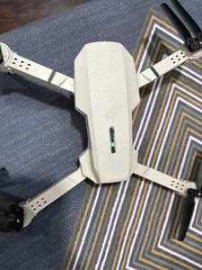 1 drone1 remote control.1 charging cable.2 Bettry