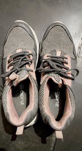 one time used womens shoes