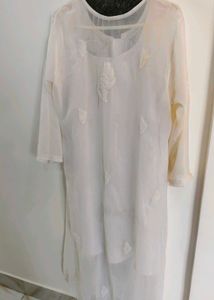 White Embroidered Kurta