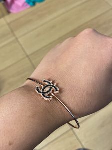 Chanel Symbol Bracket