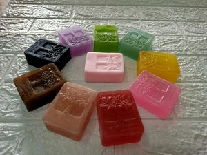 10 Organic Fruit Soaps@ Rs500