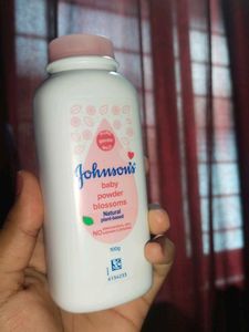 Johnson's Baby Powder Blossom