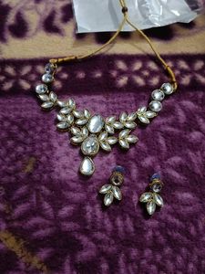 Kundan Necklace Set