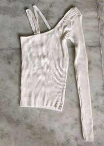 ZARA BODY FITTED TOP