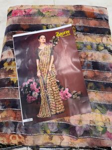 Floral Print Saree Available In 4 Different Shades