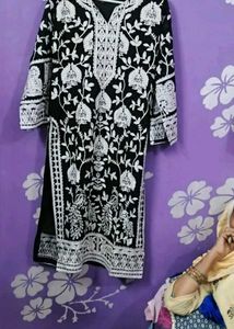 Black Embroidered Kurta set