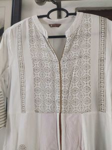 White Embroidered Kurta(combo)
