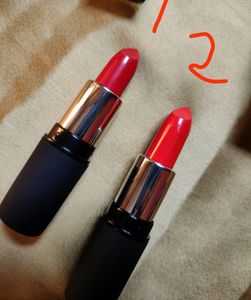 Swiss Beauty Lipstick Shade 220 And 208