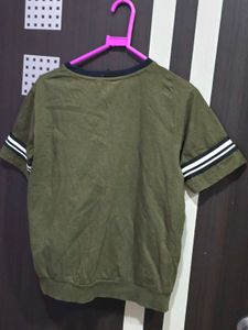 Women Round  Neck Green T Shirt.
