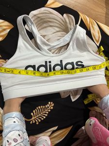 Nike Sports Bra ( Like New) Padded