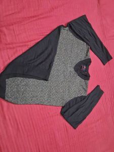 Men&#39;s Long Sleeve V-Neck Sweater