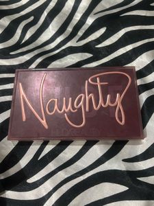 Huda Beauty, Naughty Eyeshadow palette