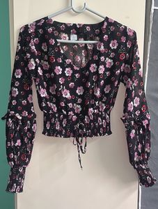 V Neck Floral Top