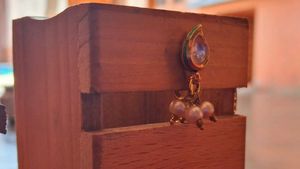 Premium Quality Press Nose Pin
