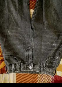 Distressed Wide Leg Jeans