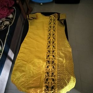 Combo Of 4 Kurtas