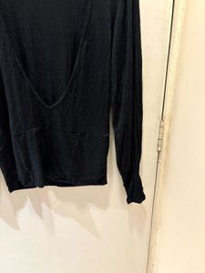 Black Deep V-Neck Long Sleeve Top