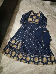Kurta Pant And Dupatta Set