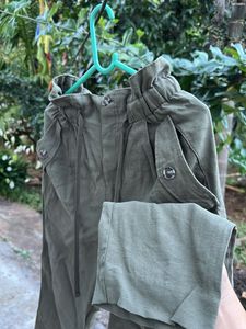 army green pant
