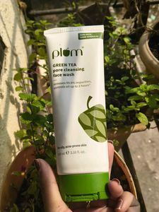 Plum Green Tea Face Wash