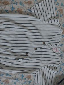 Max V-neck crop Top With Elastic