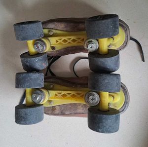 Roller Skate Sized 7