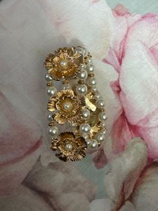 Pearl Flower Bracelet