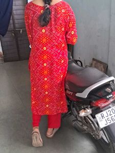 Red Kurta