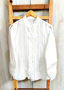 Elegant White Lace Top size-40