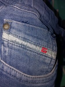 A Jeans For Girls
