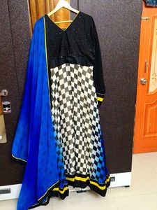 Designer Gown💙🖤